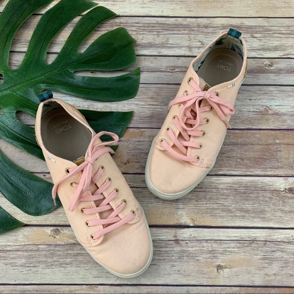 toms pink sneakers